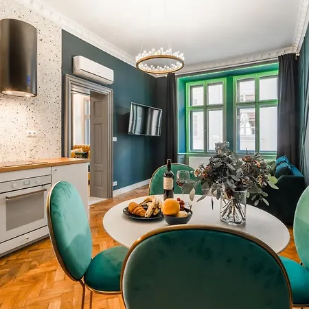 Charles Bridge Suite By Riverside Praga Esterno foto
