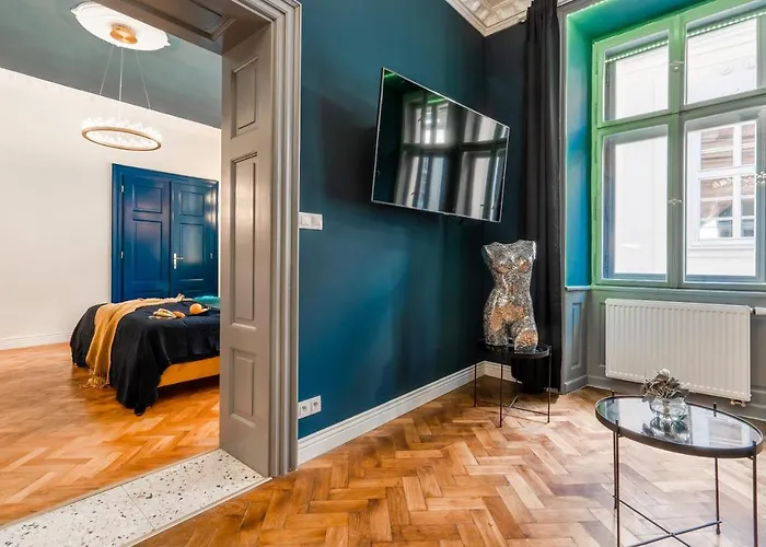Charles Bridge Suite By Riverside